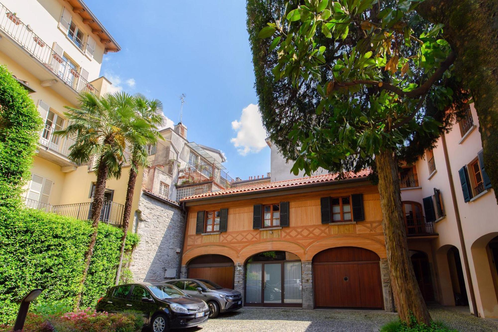 Corte Delle Rondini - Bymyhomeincomo Exteriör bild