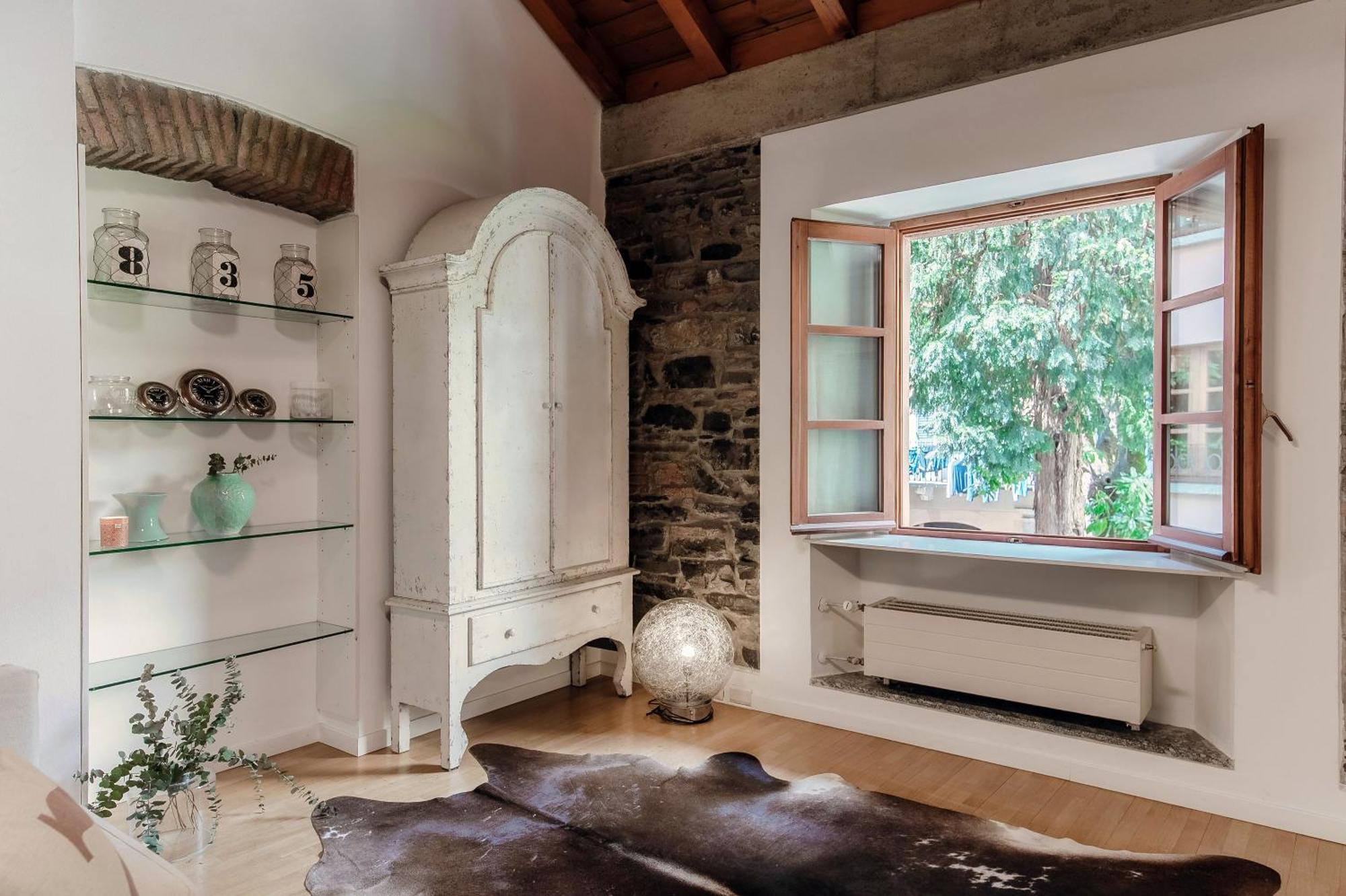 Corte Delle Rondini - Bymyhomeincomo Exteriör bild