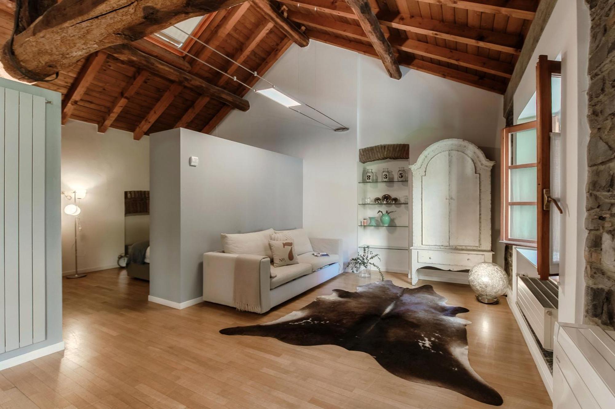 Corte Delle Rondini - Bymyhomeincomo Exteriör bild