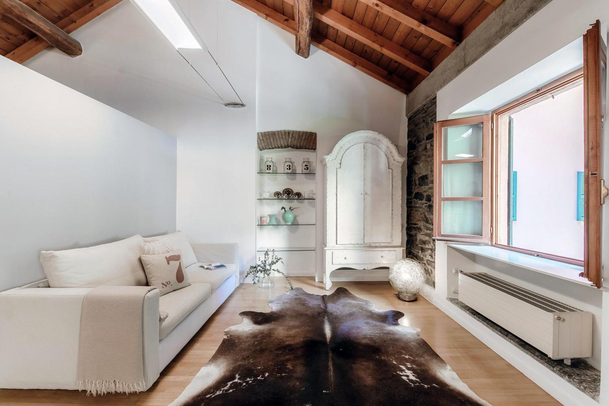 Corte Delle Rondini - Bymyhomeincomo Exteriör bild