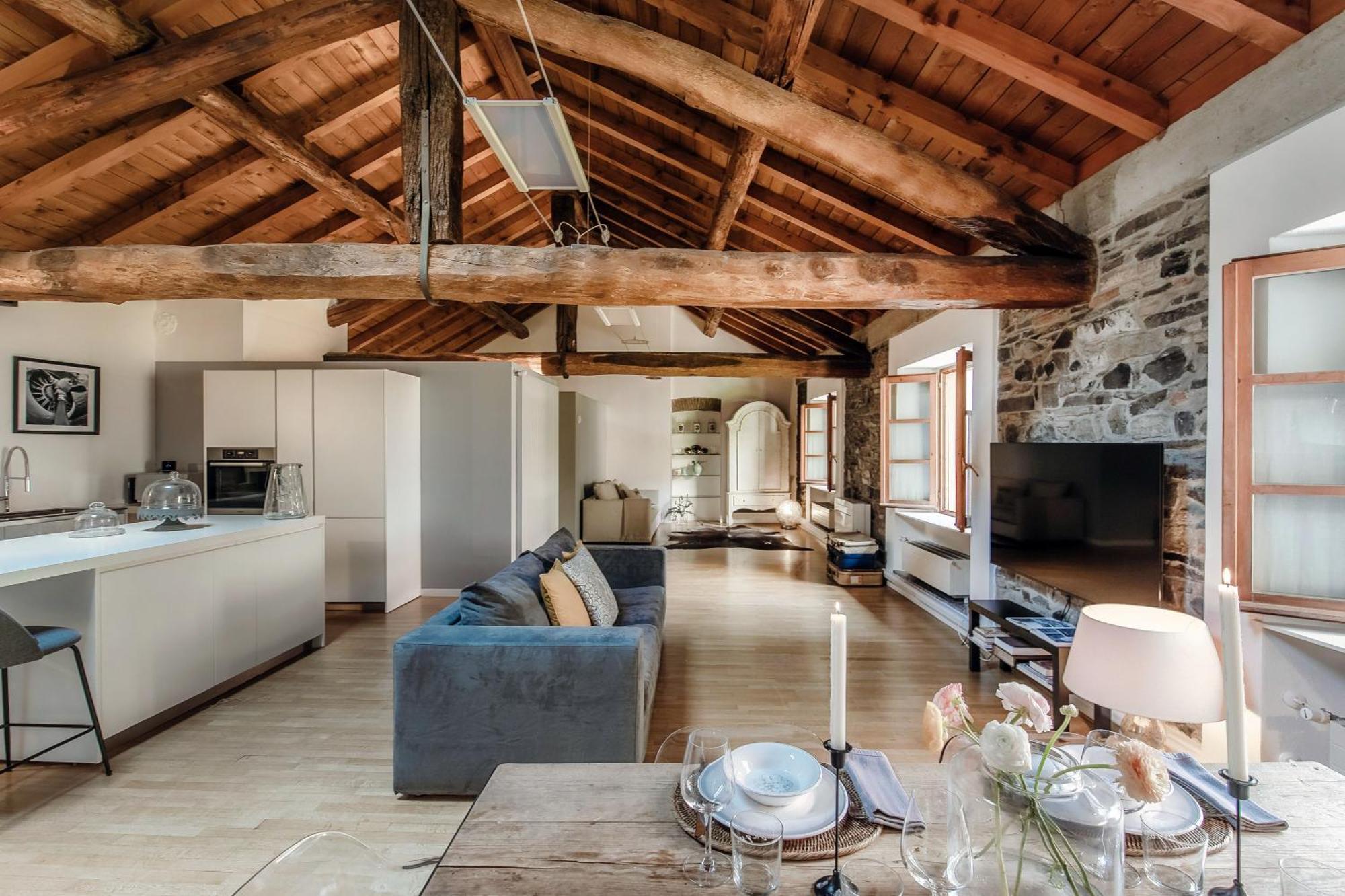 Corte Delle Rondini - Bymyhomeincomo Exteriör bild