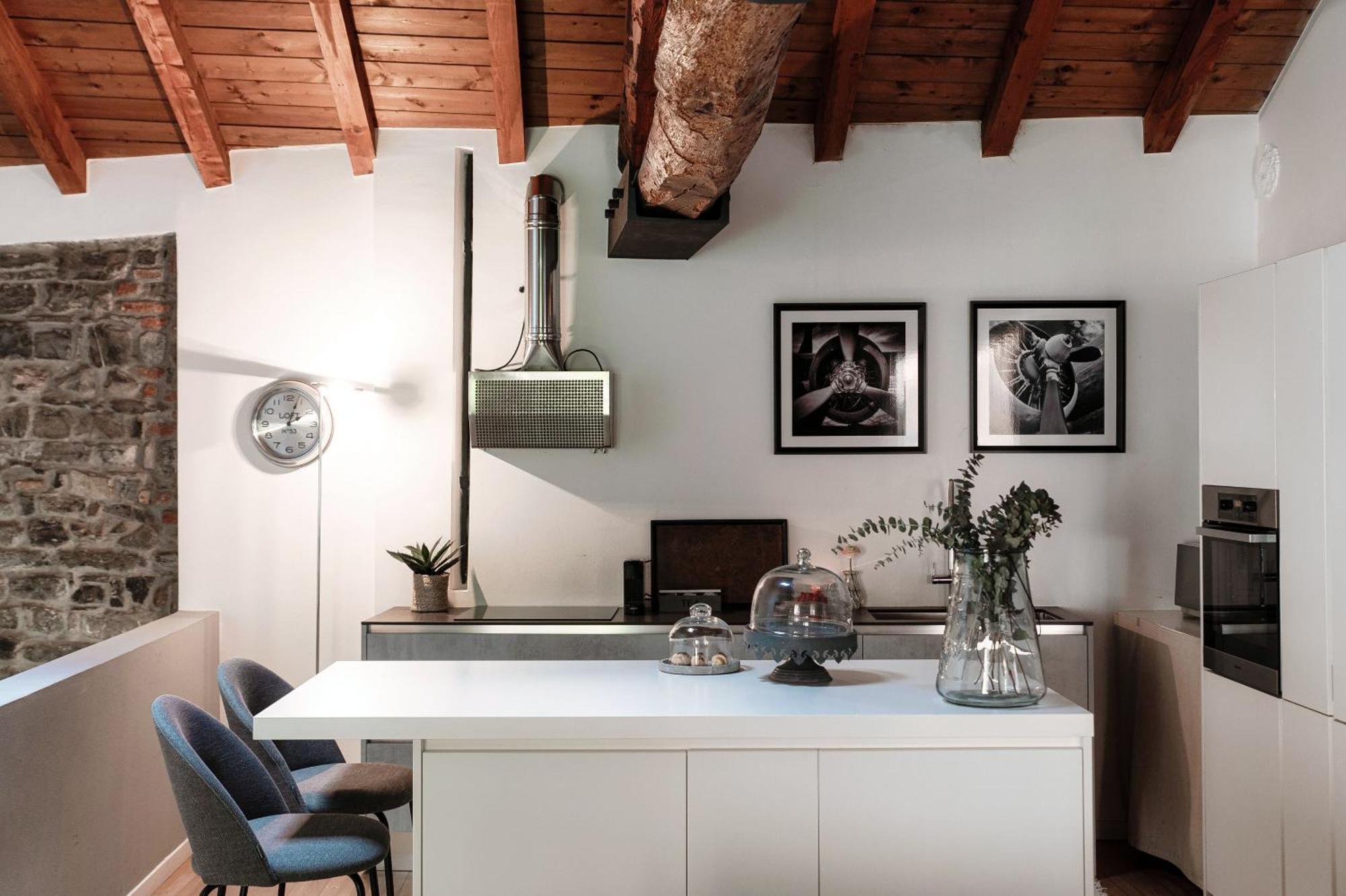 Corte Delle Rondini - Bymyhomeincomo Exteriör bild
