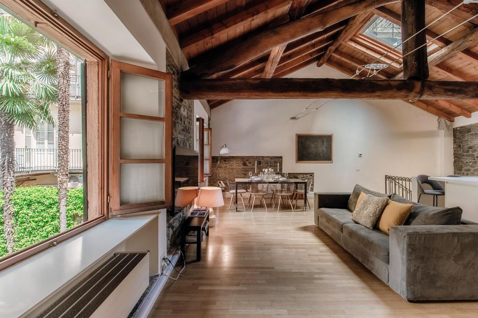 Corte Delle Rondini - Bymyhomeincomo Exteriör bild