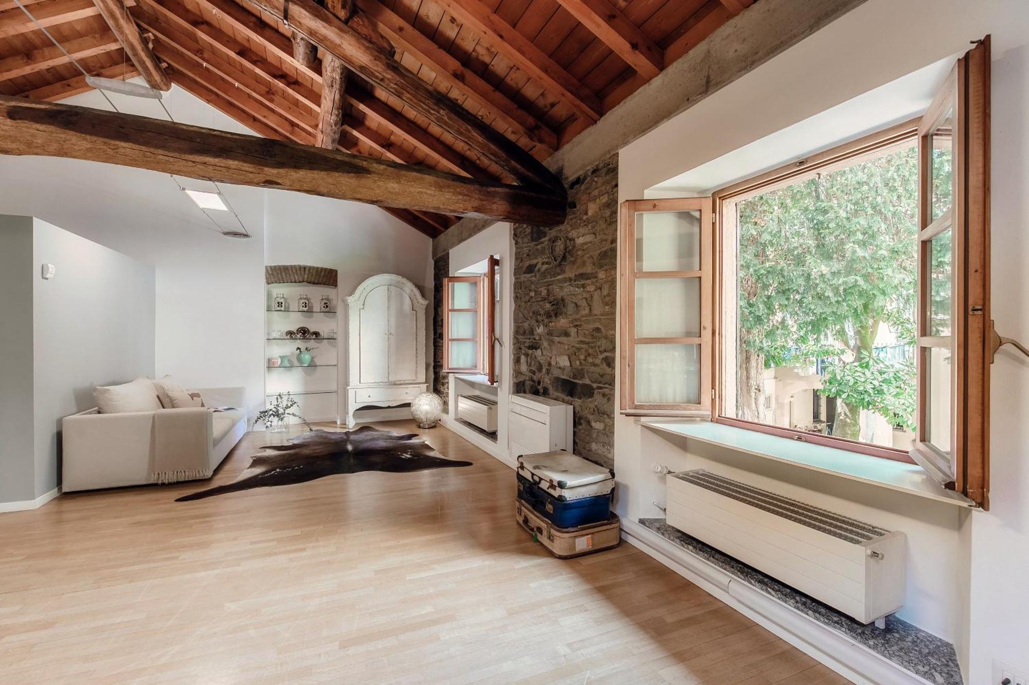 Corte Delle Rondini - Bymyhomeincomo Exteriör bild