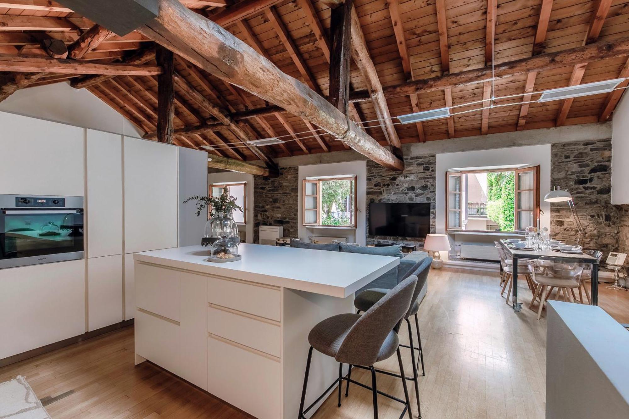 Corte Delle Rondini - Bymyhomeincomo Exteriör bild